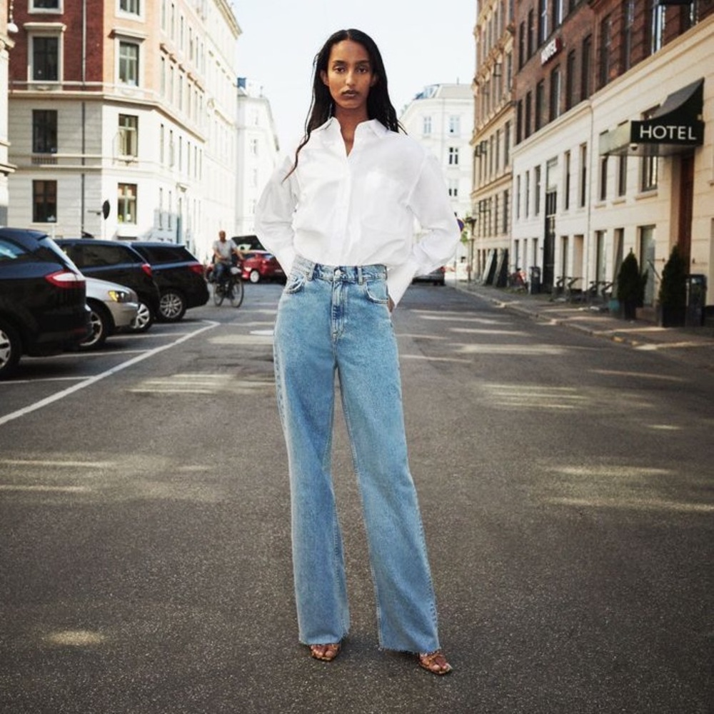 ZARA 90s Full Length Straight Leg Jeans